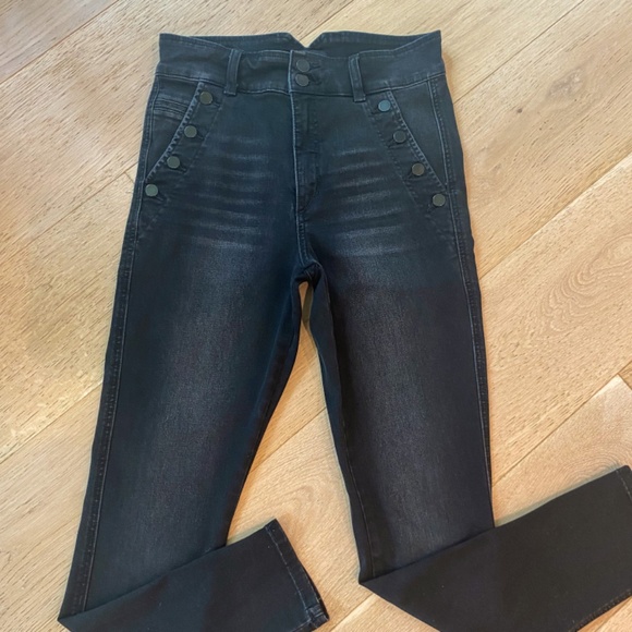 JOES Jeans The Georgia High Rise Button Skinny || Color: Black, Size: 28 - Picture 3 of 6